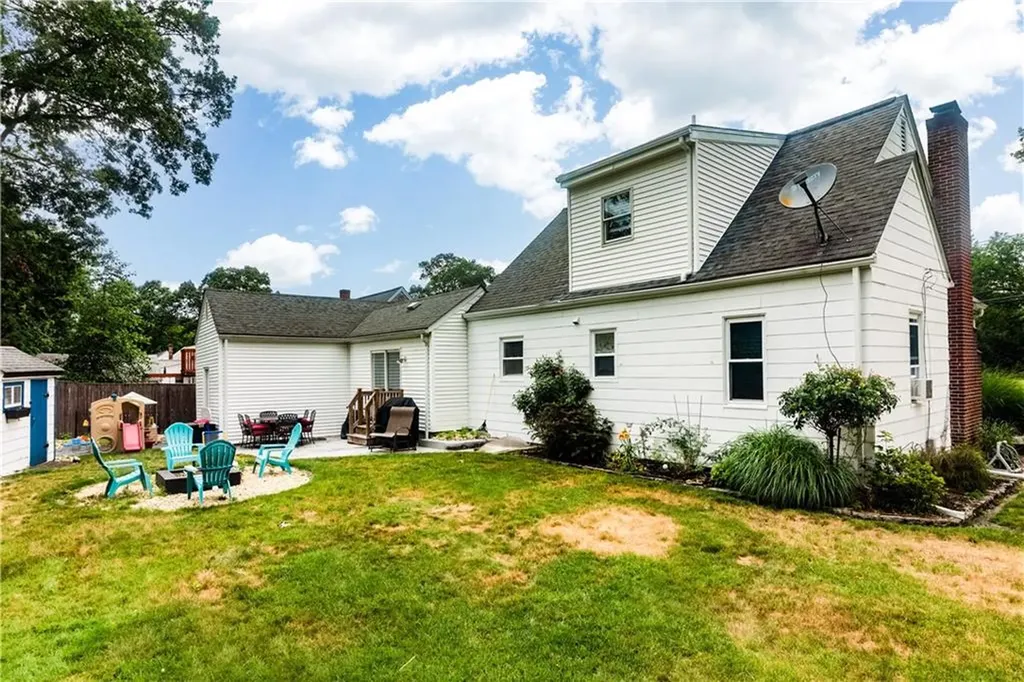 50 Hopedale Drive West Warwick RI 02893