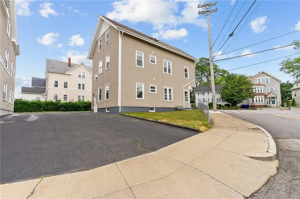 230 Pawtucket Avenue Pawtucket RI 02860