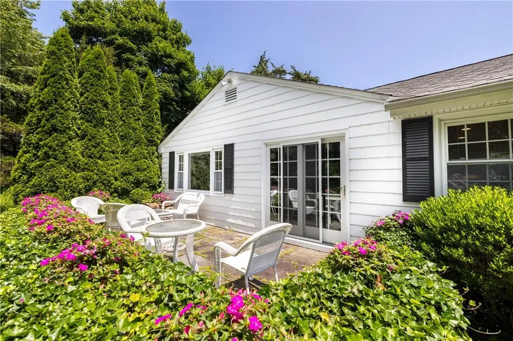 2 Quail Run Westerly RI 02891