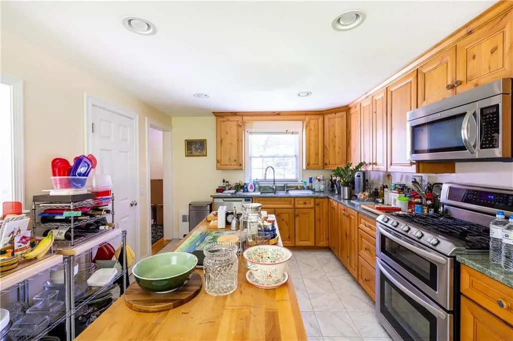 2 Quail Run Westerly RI 02891