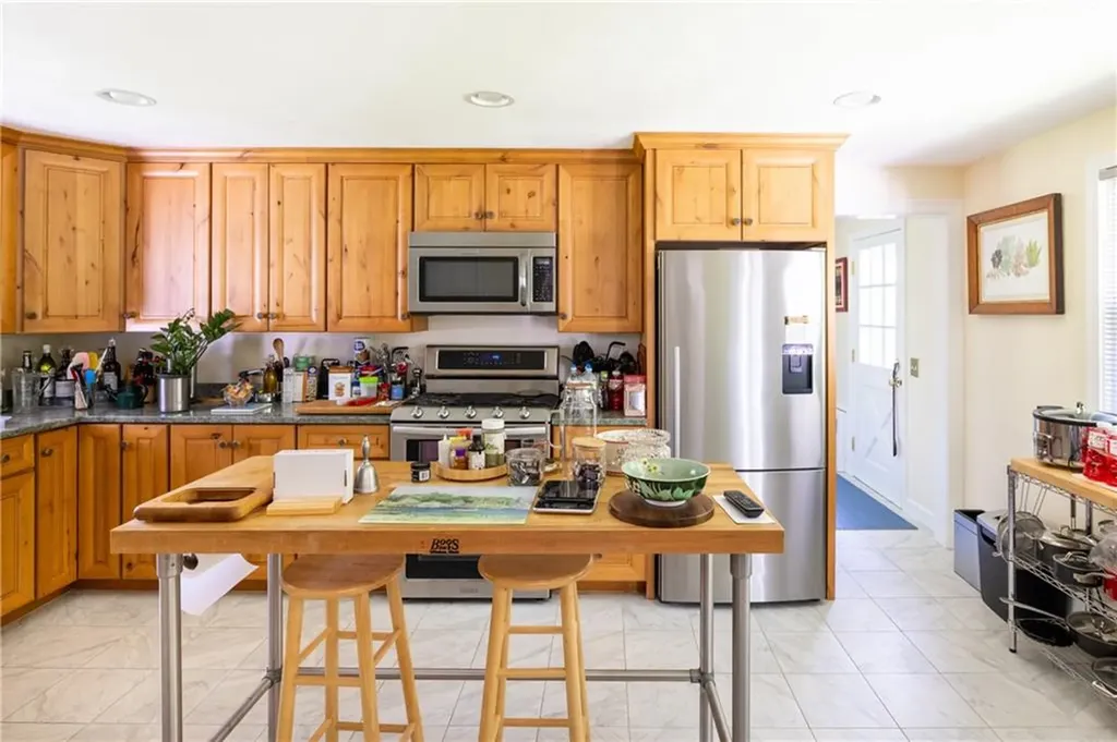 2 Quail Run Westerly RI 02891