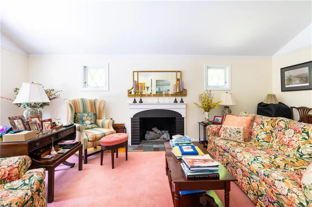 2 Quail Run Westerly RI 02891