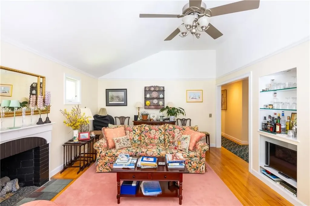 2 Quail Run Westerly RI 02891