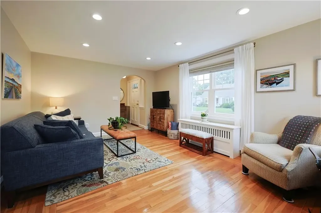 72 Audubon Road Warwick RI 02888