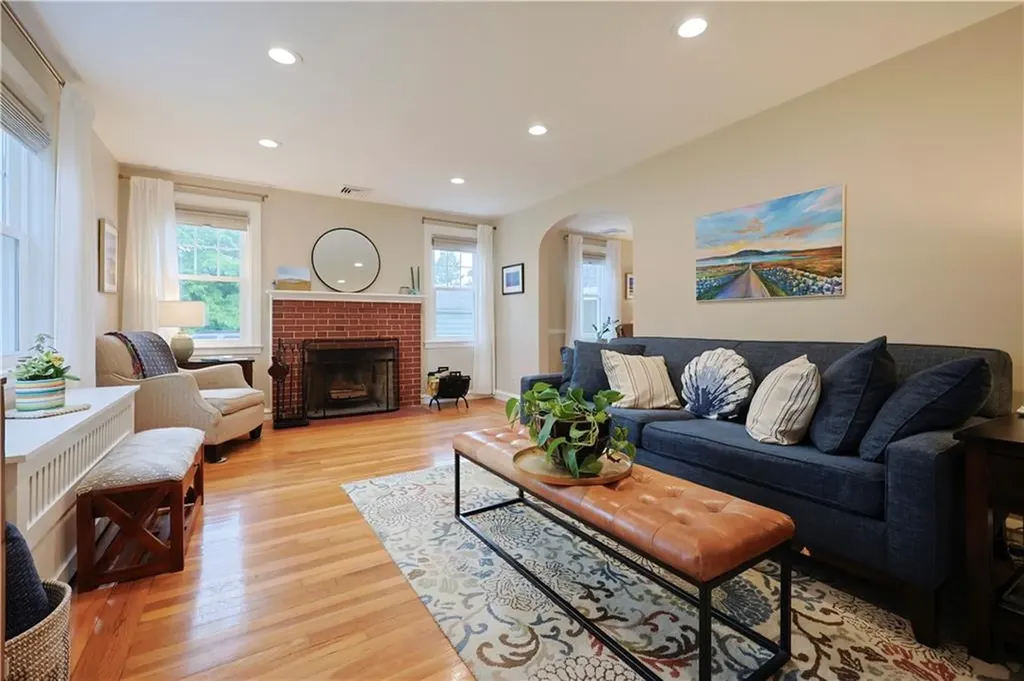 72 Audubon Road Warwick RI 02888