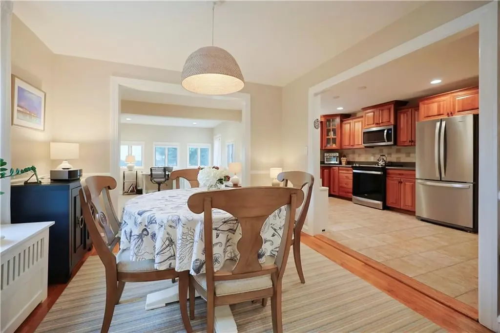 72 Audubon Road Warwick RI 02888
