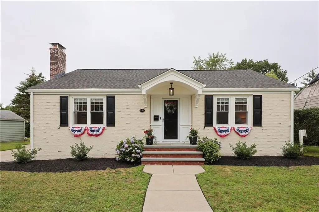 72 Audubon Road Warwick RI 02888