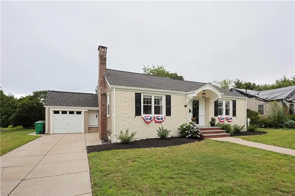 72 Audubon Road Warwick RI 02888