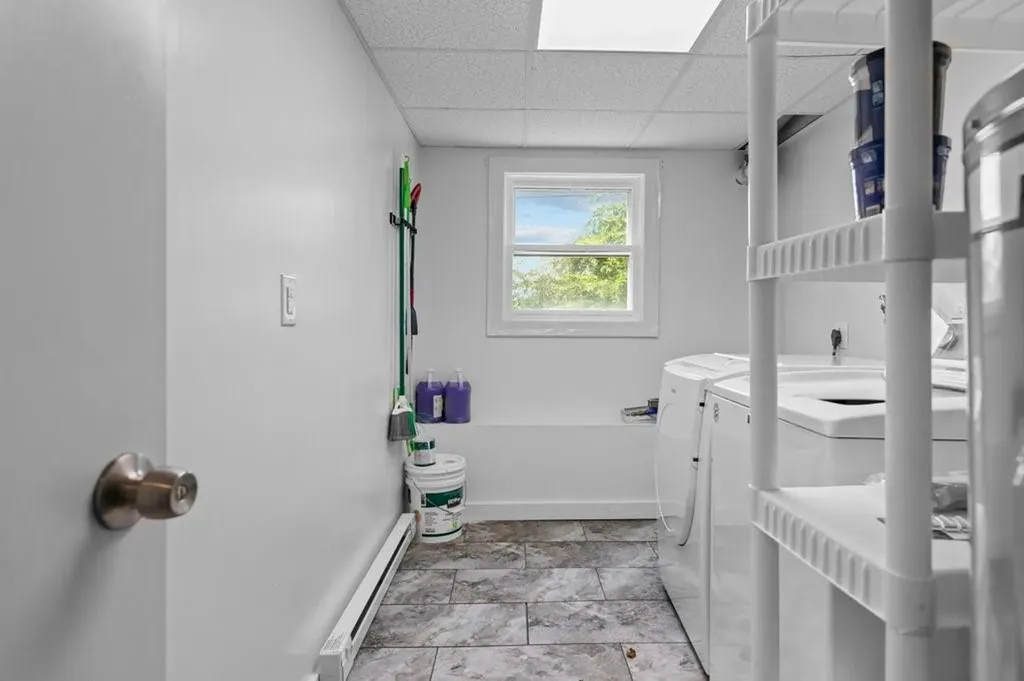 132 Maple Avenue Middletown RI 02842