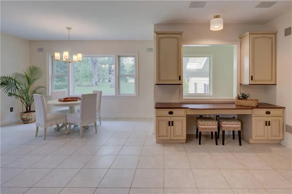 23 Pine Top Road Barrington RI 02806