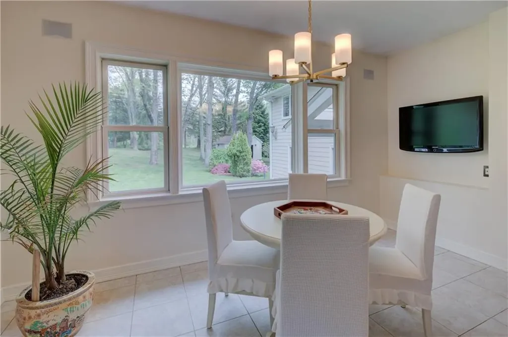 23 Pine Top Road Barrington RI 02806