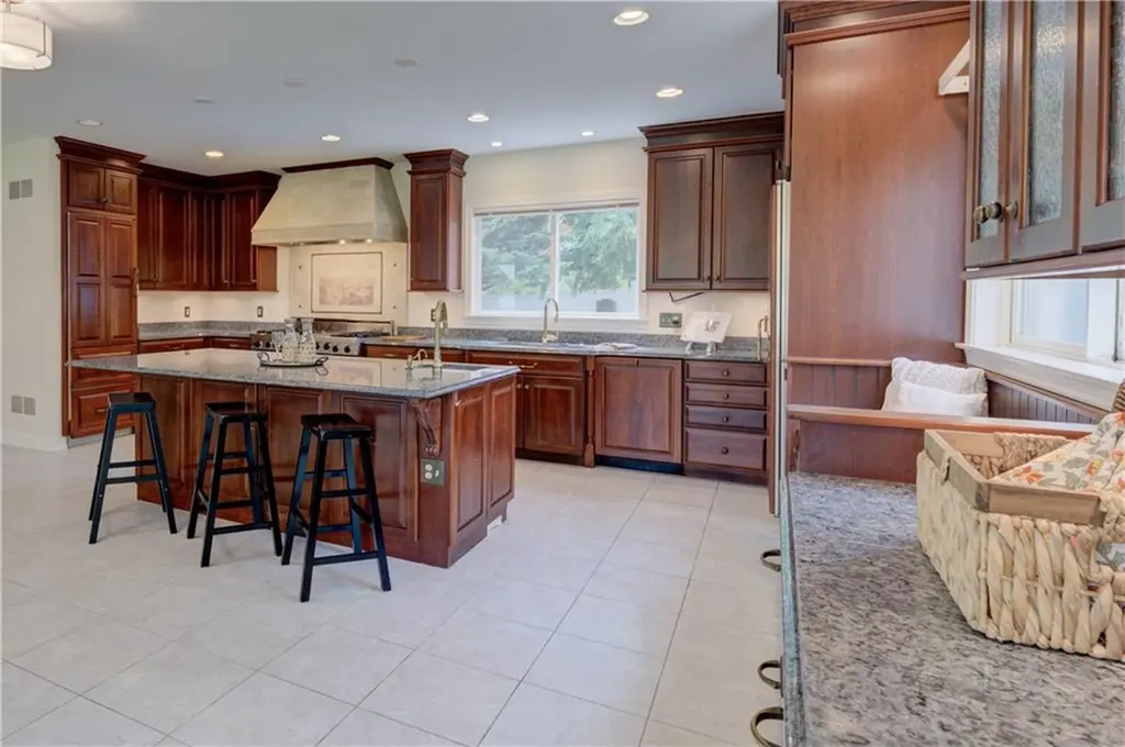 23 Pine Top Road Barrington RI 02806
