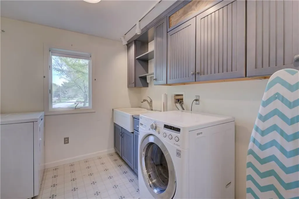 23 Pine Top Road Barrington RI 02806