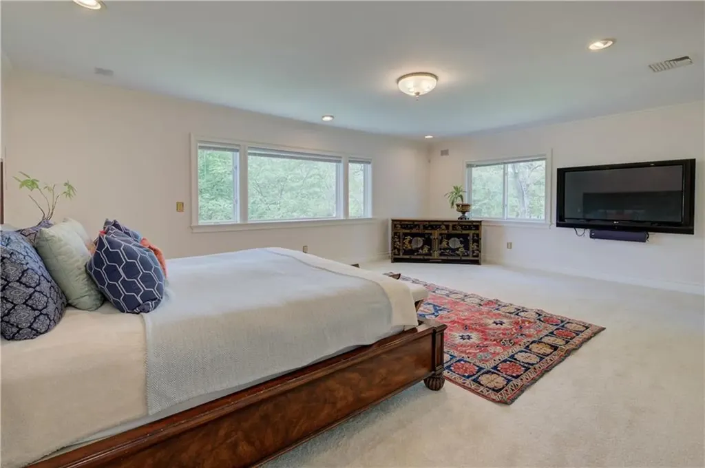 23 Pine Top Road Barrington RI 02806