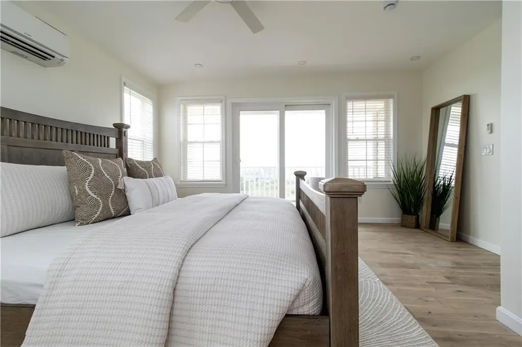 103 Saltaire Avenue Narragansett RI 02882