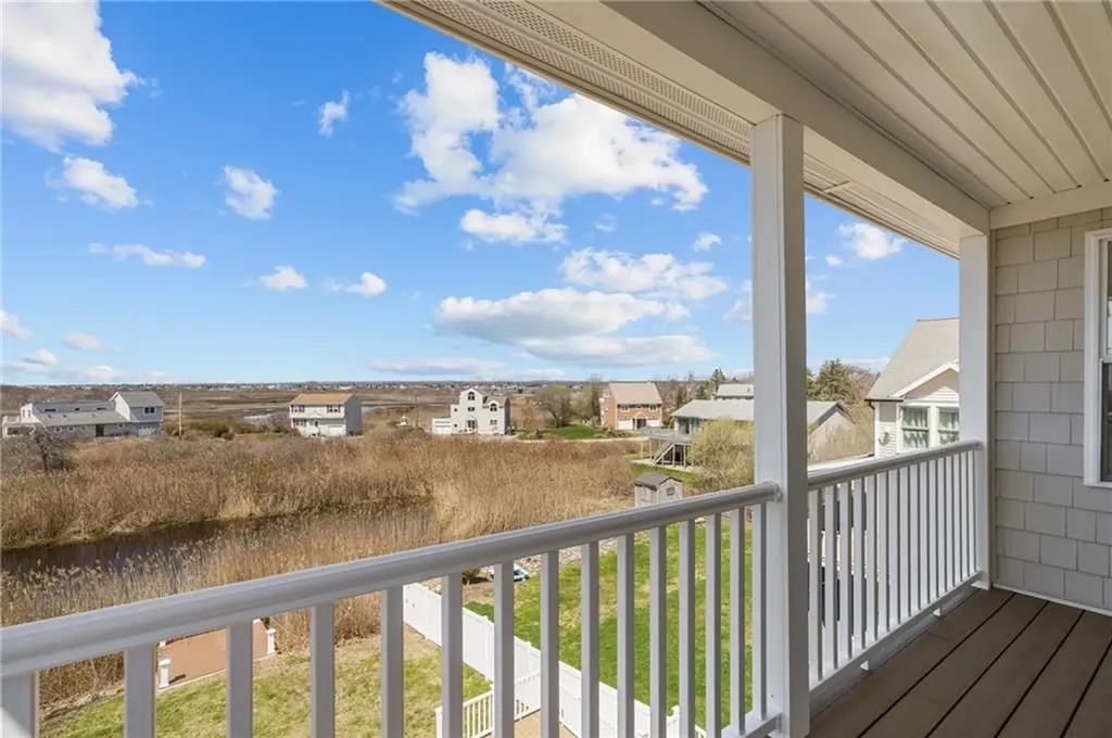 103 Saltaire Avenue Narragansett RI 02882