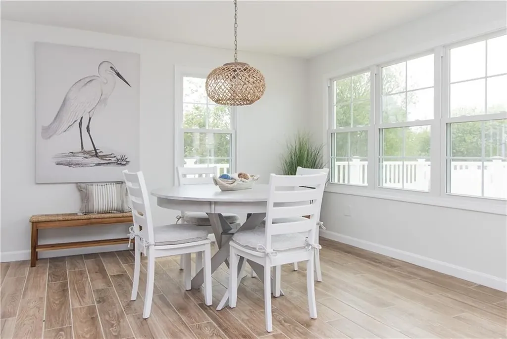 103 Saltaire Avenue Narragansett RI 02882
