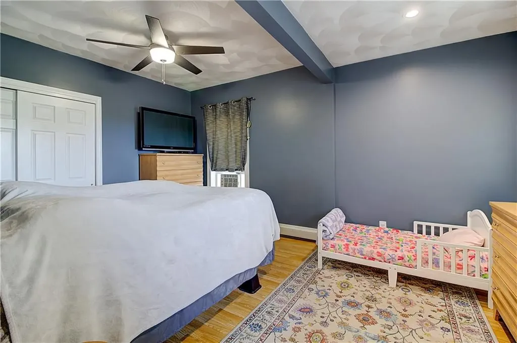 73 Fessenden Street Warwick RI 02886