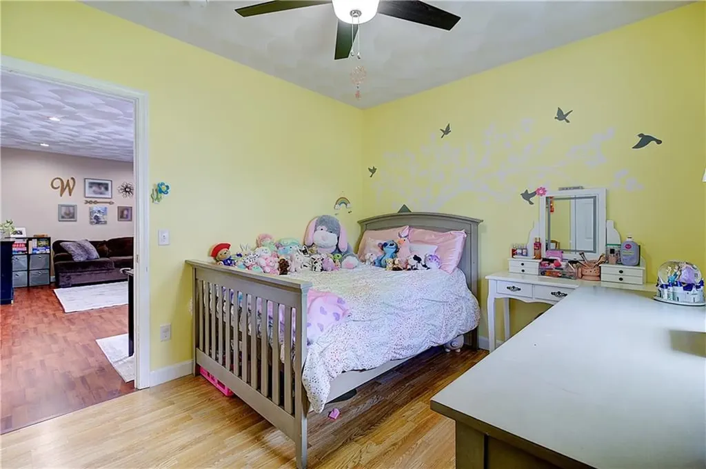 73 Fessenden Street Warwick RI 02886