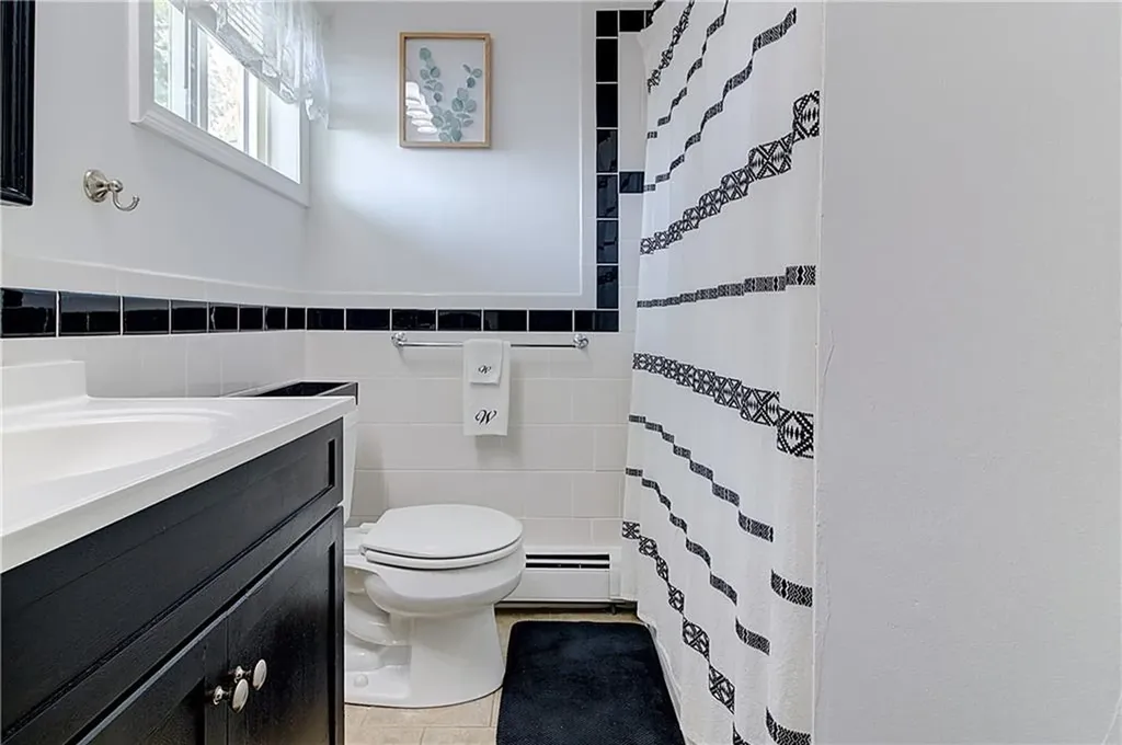 73 Fessenden Street Warwick RI 02886