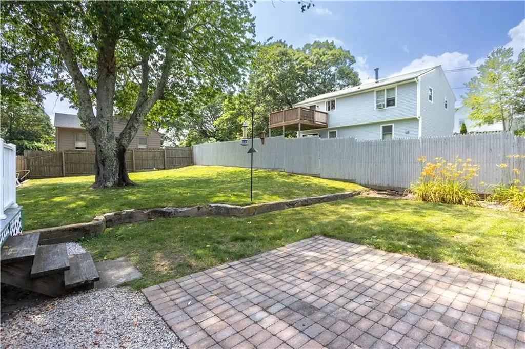 73 Fessenden Street Warwick RI 02886