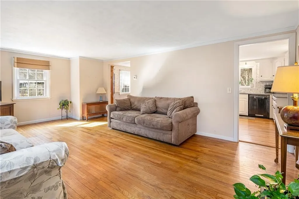 32 Tanglewood Trail Narragansett RI 02882