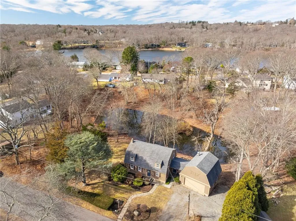 32 Tanglewood Trail Narragansett RI 02882