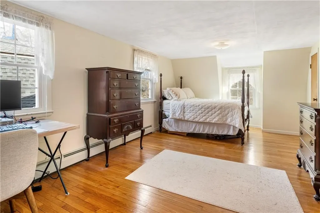 32 Tanglewood Trail Narragansett RI 02882