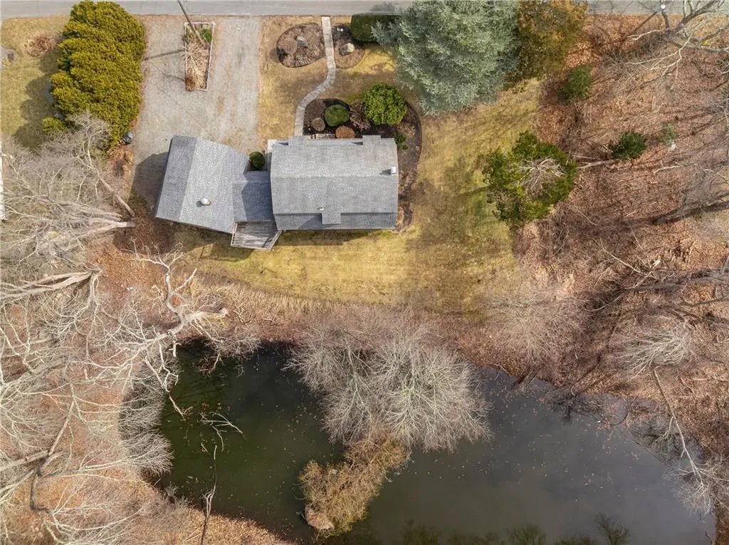 32 Tanglewood Trail Narragansett RI 02882