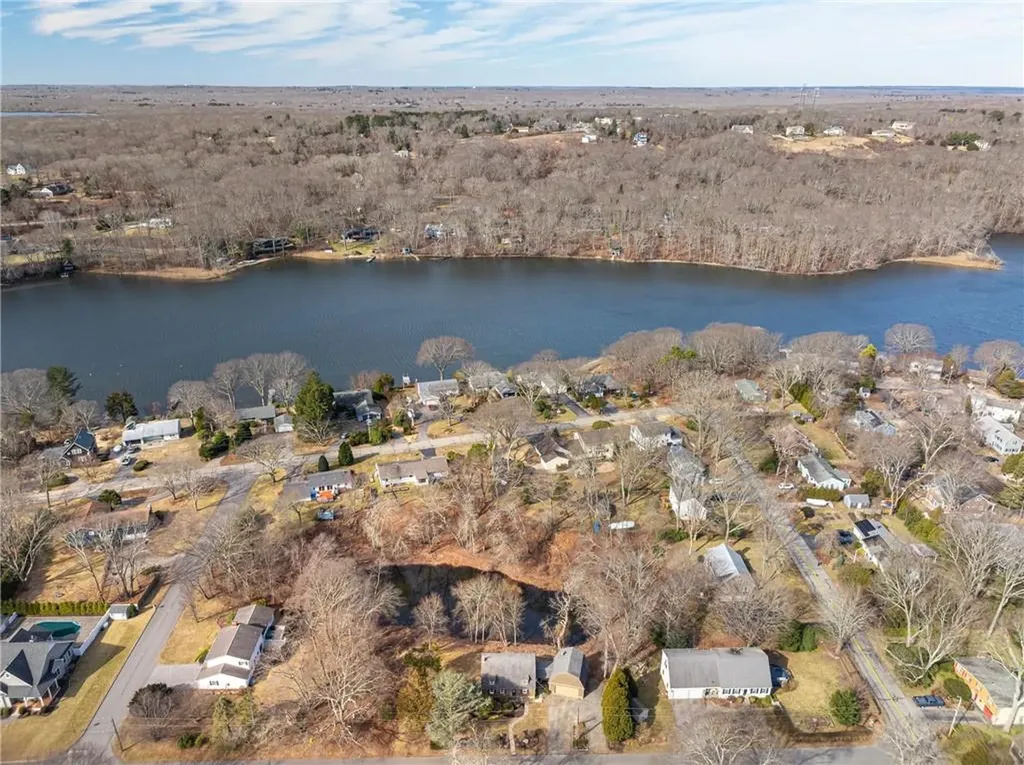 32 Tanglewood Trail Narragansett RI 02882
