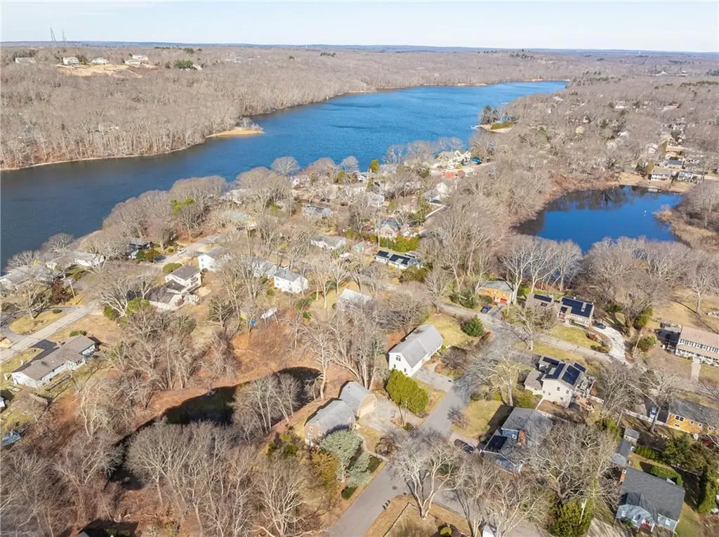 32 Tanglewood Trail Narragansett RI 02882