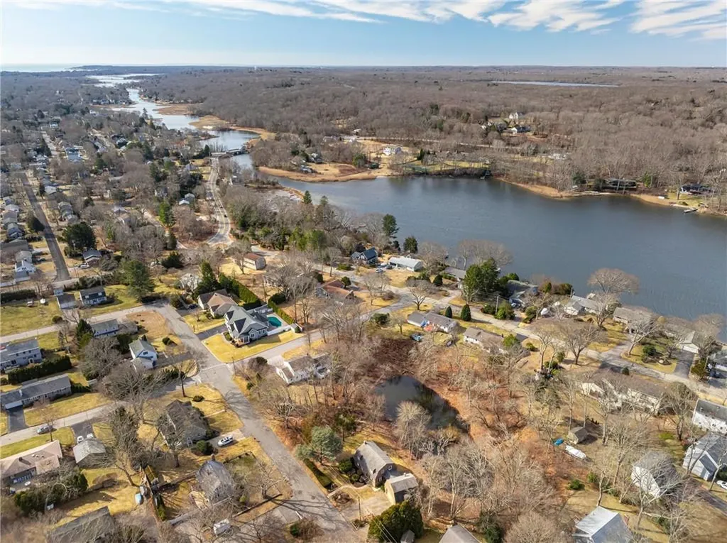 32 Tanglewood Trail Narragansett RI 02882