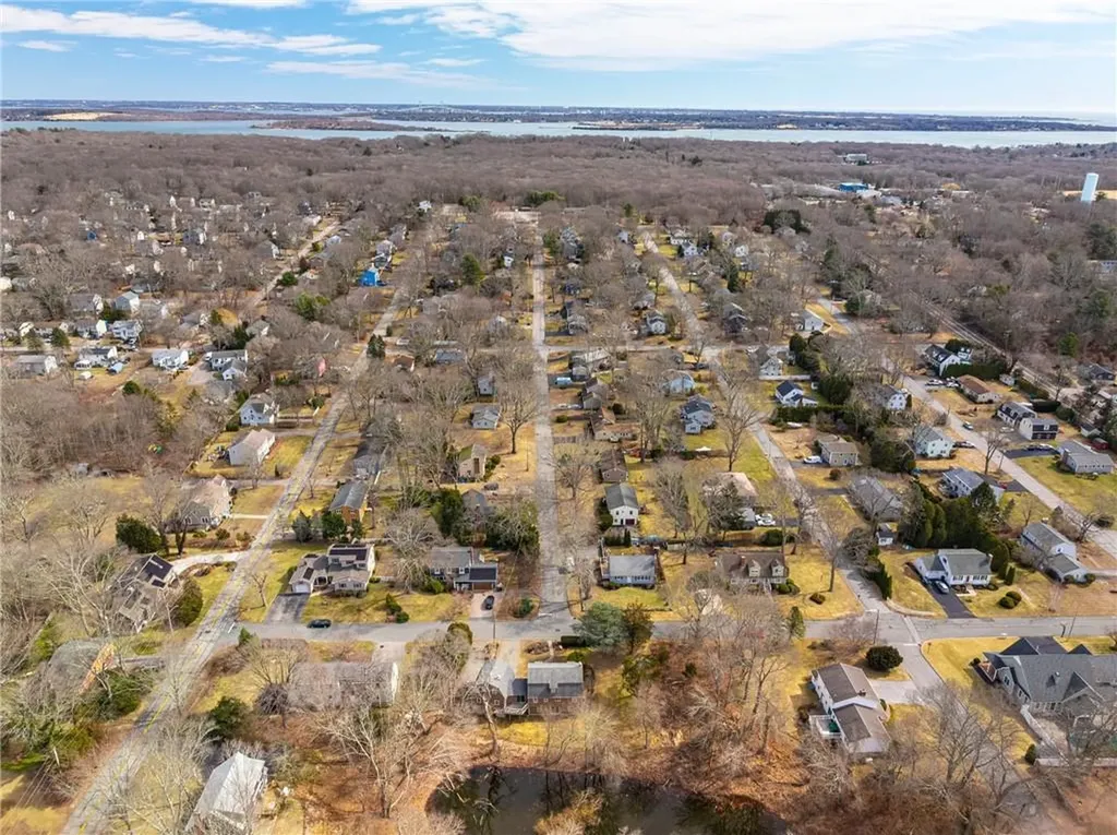 32 Tanglewood Trail Narragansett RI 02882