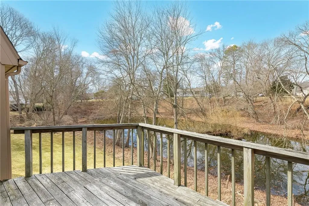 32 Tanglewood Trail Narragansett RI 02882
