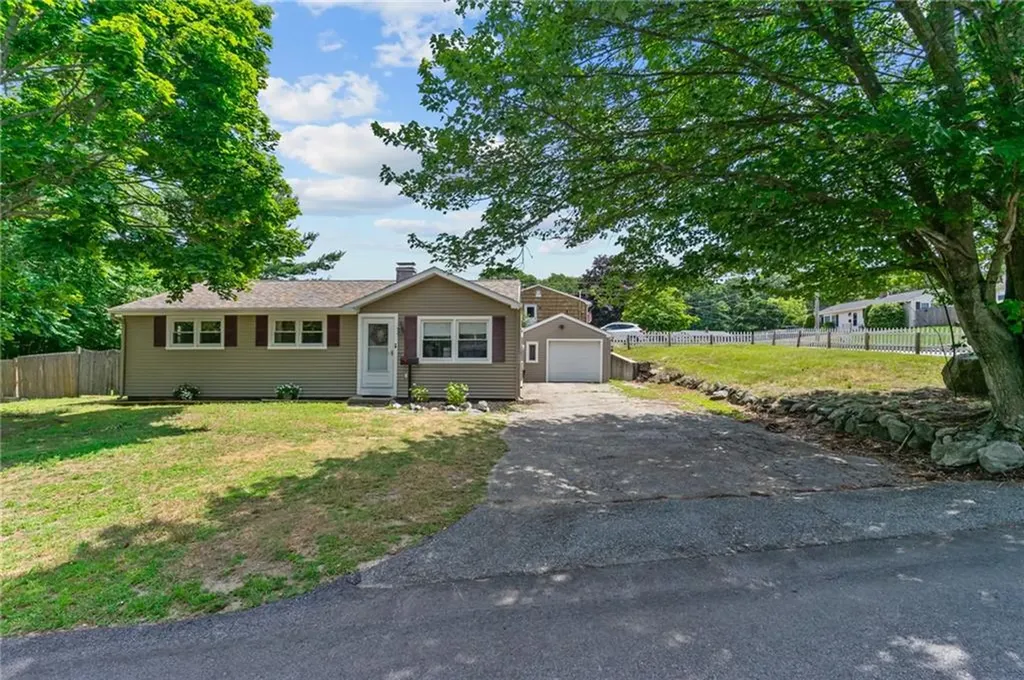 190 White Avenue Warwick RI 02889
