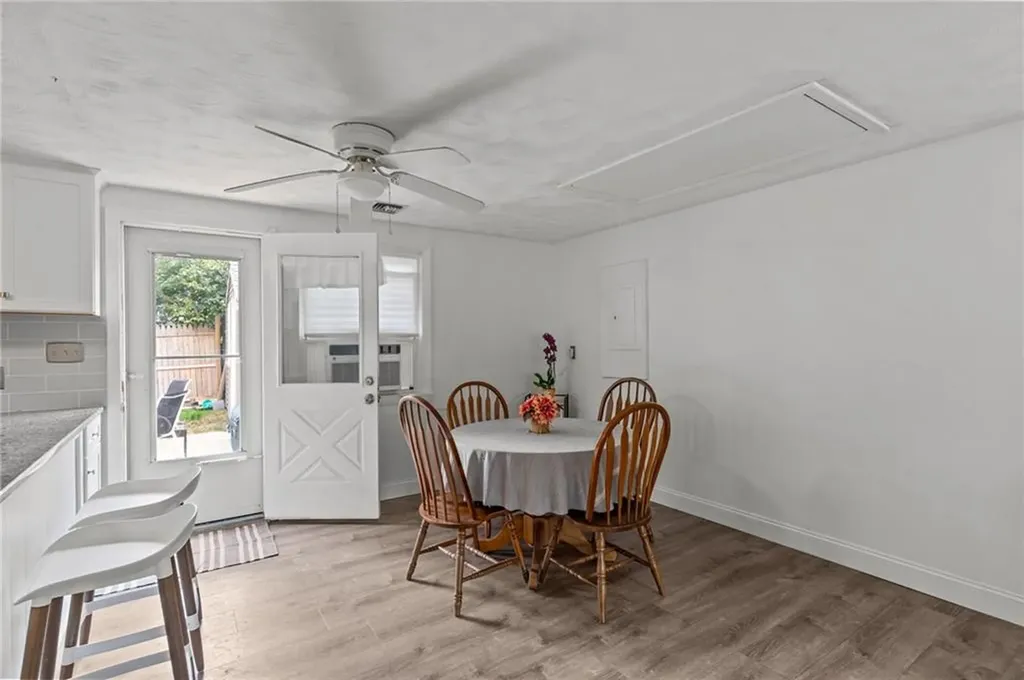 190 White Avenue Warwick RI 02889