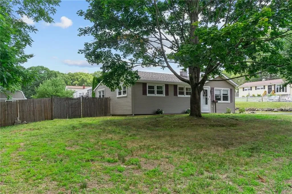 190 White Avenue Warwick RI 02889