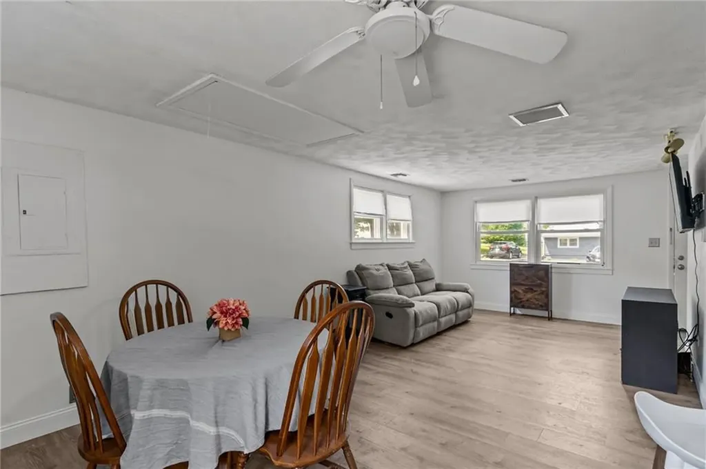 190 White Avenue Warwick RI 02889