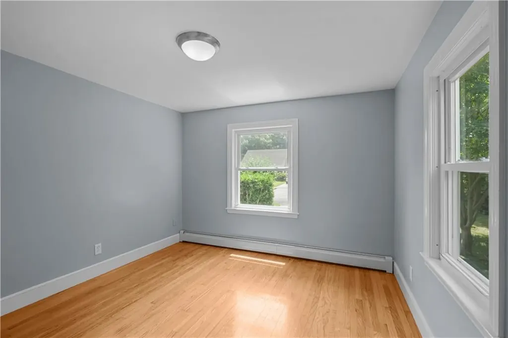 14 Gladding Street Bristol RI 02809