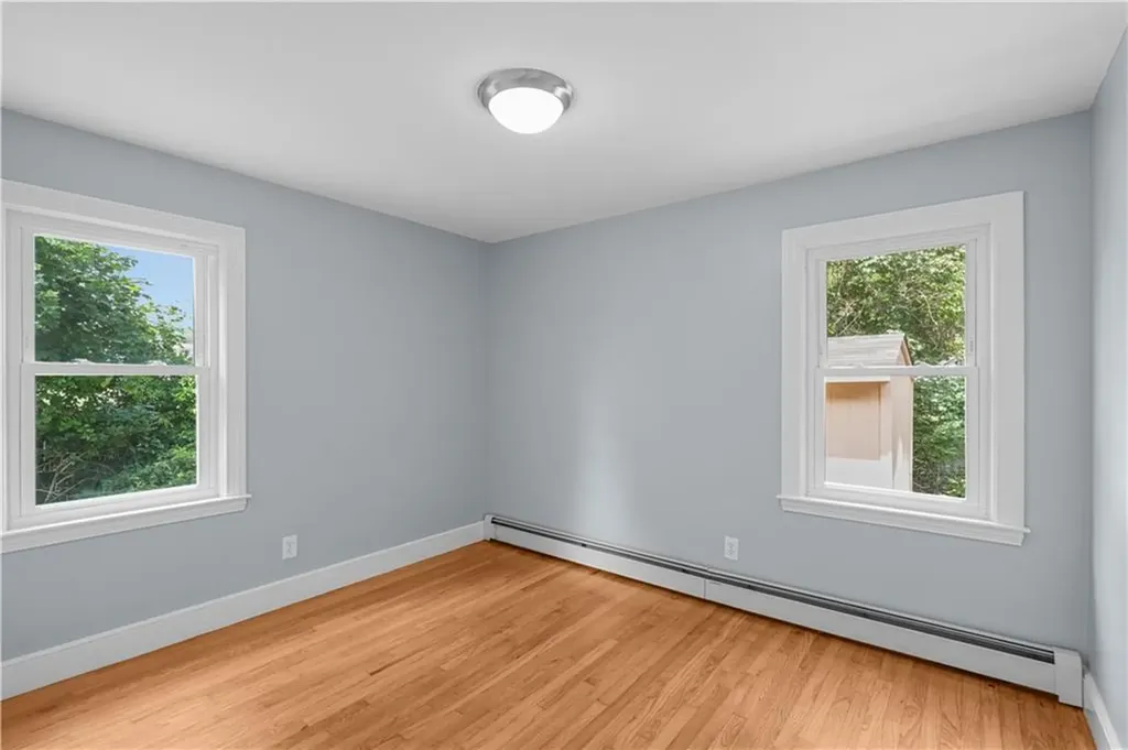 14 Gladding Street Bristol RI 02809