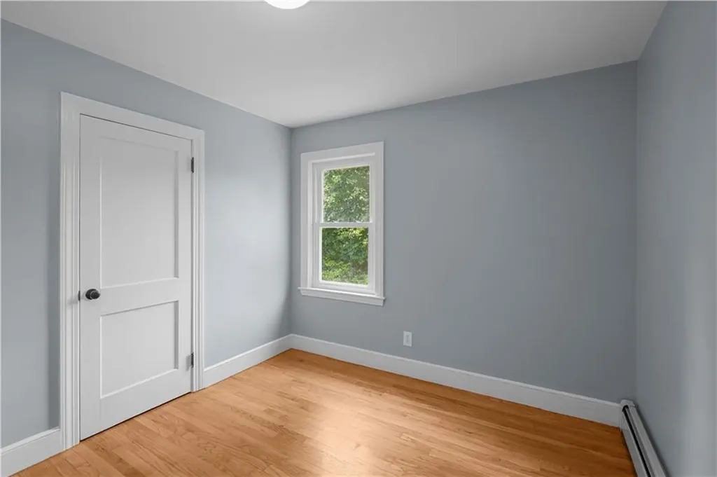 14 Gladding Street Bristol RI 02809