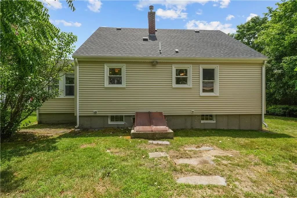 14 Gladding Street Bristol RI 02809