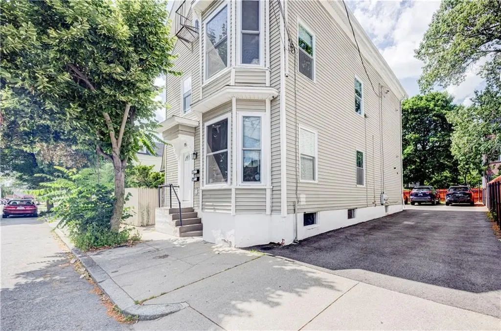 15 Wendell Street Providence RI 02909