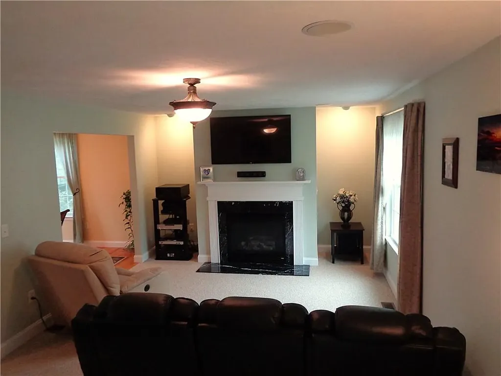 128 West Road Cumberland RI 02864