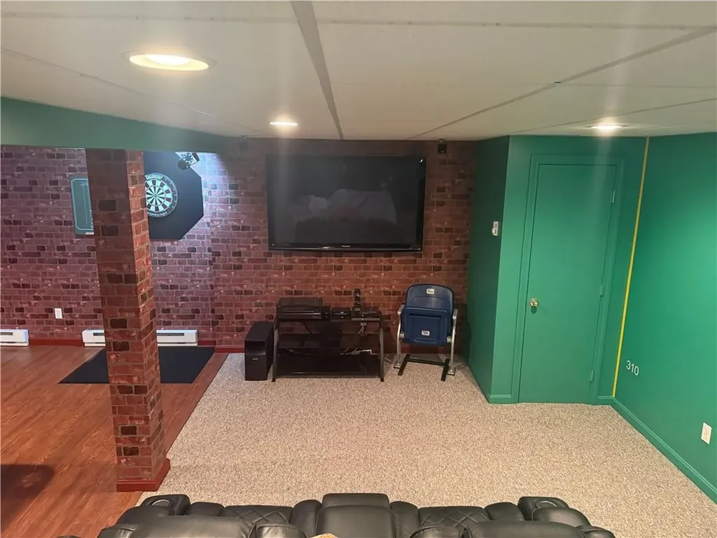 128 West Road Cumberland RI 02864
