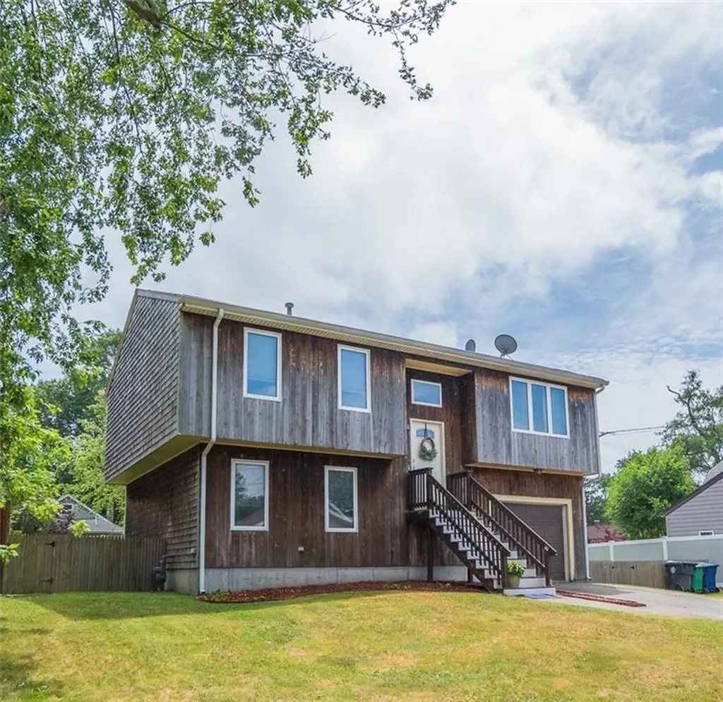 36 Wadsworth Street Warwick RI 02889