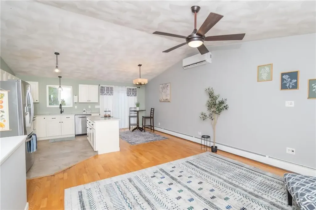 36 Wadsworth Street Warwick RI 02889