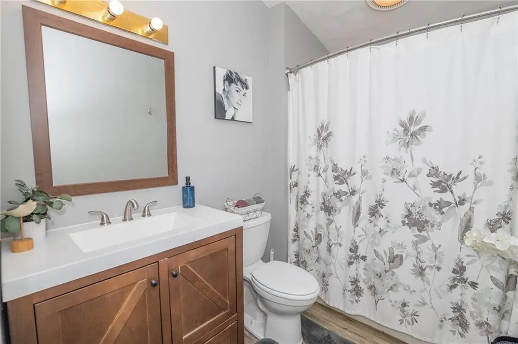 36 Wadsworth Street Warwick RI 02889