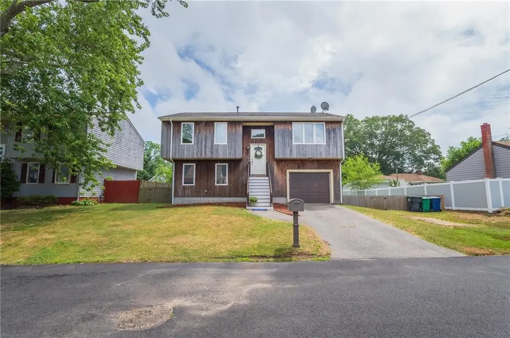 36 Wadsworth Street Warwick RI 02889
