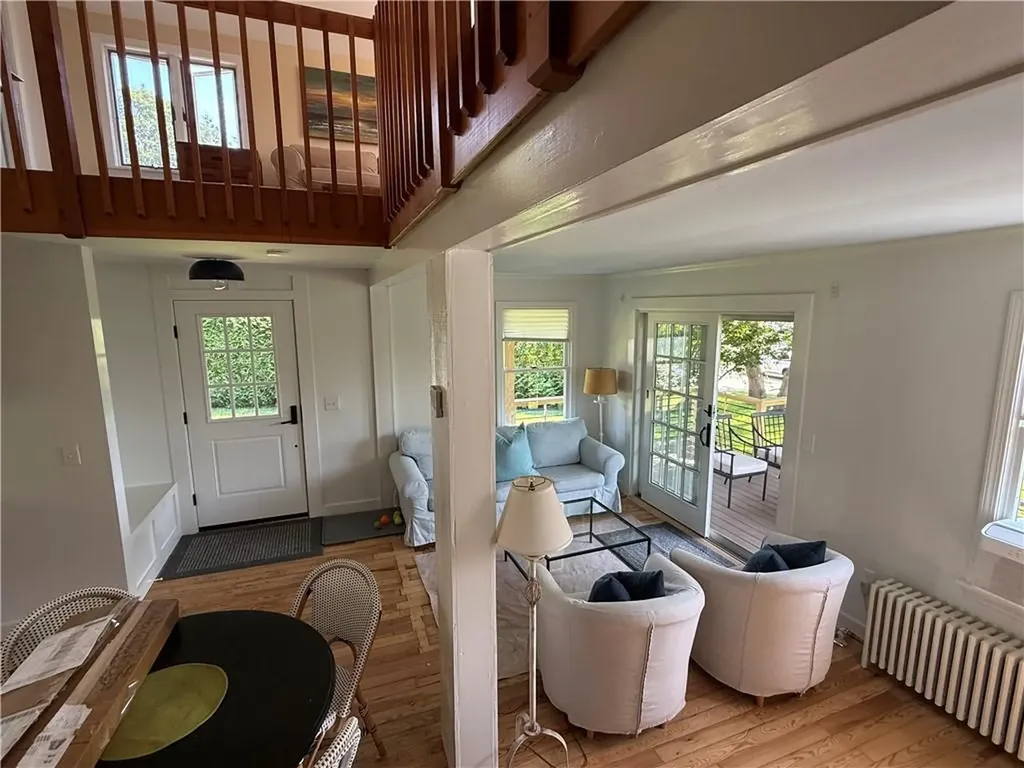 157 Briarwood Avenue Middletown RI 02842